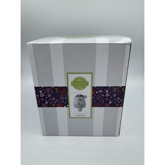 Scentsy Santa Mini Wax Warmer Wall Plug In Warmer Christmas New In BOX - Picture 1 of 5